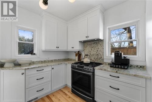 2576 Crown Ridge Road, Sudbury, ON - Indoor Photo Showing Kitchen