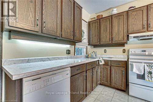 847275 Township Rd 9, Blandford-Blenheim, ON - Indoor Photo Showing Kitchen