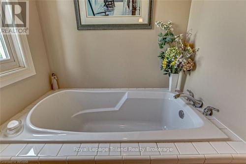 847275 Township Rd 9, Blandford-Blenheim, ON - Indoor Photo Showing Bathroom