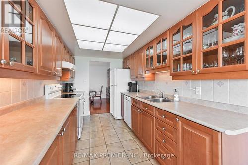 1711 - 268 Ridley Boulevard, Toronto, ON - Indoor Photo Showing Kitchen With Double Sink