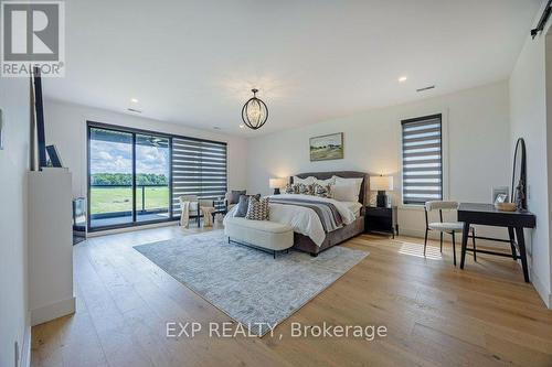 15353 Plover Mills Road, Middlesex Centre (Bryanston), ON - Indoor Photo Showing Bedroom