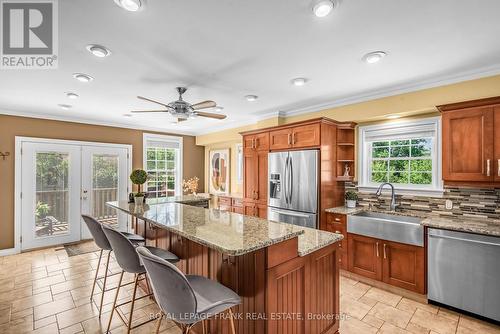 99 Brock Street E, Uxbridge, ON - Indoor Photo Showing Kitchen With Stainless Steel Kitchen With Upgraded Kitchen