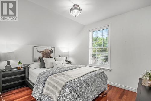 99 Brock Street E, Uxbridge, ON - Indoor Photo Showing Bedroom