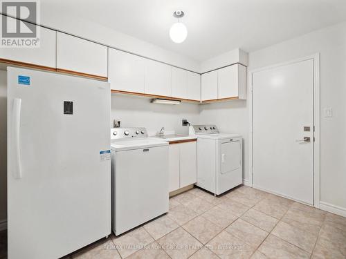 18 Mowatt Court, Markham, ON - Indoor Photo Showing Laundry Room