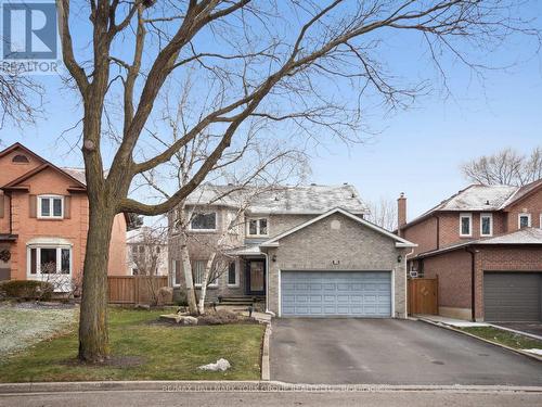 18 Mowatt Court, Markham, ON - Outdoor With Facade