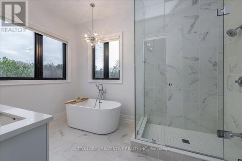 71 Muirfield Drive, Barrie, ON - Indoor Photo Showing Bathroom