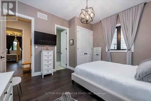 71 Muirfield Drive, Barrie, ON - Indoor Photo Showing Bedroom