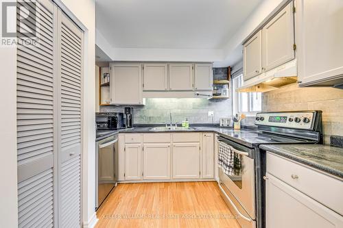 9 - 24 Reid Drive, Mississauga, ON - Indoor Photo Showing Kitchen With Stainless Steel Kitchen