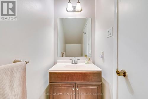 9 - 24 Reid Drive, Mississauga, ON - Indoor Photo Showing Bathroom