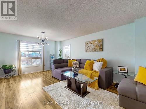 8 - 117 Millstone Drive, Brampton, ON - Indoor Photo Showing Living Room