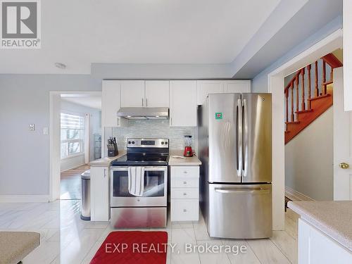 8 - 117 Millstone Drive, Brampton, ON - Indoor Photo Showing Kitchen