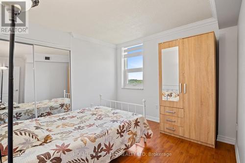 1112 - 4 Lisa Street, Brampton, ON - Indoor Photo Showing Bedroom