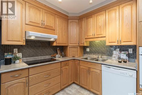 506 902 Spadina Crescent E, Saskatoon, SK - Indoor Photo Showing Kitchen With Double Sink