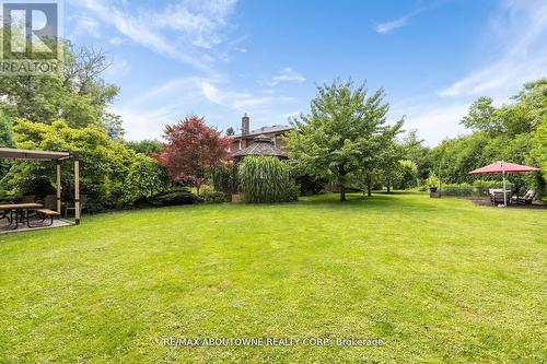 2254 Yates Court, Oakville, ON - Outdoor