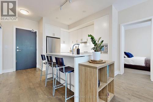 135 - 1575 Lakeshore Road W, Mississauga, ON - Indoor Photo Showing Kitchen