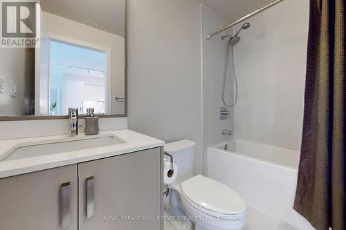 135 - 1575 Lakeshore Road W, Mississauga, ON - Indoor Photo Showing Bathroom