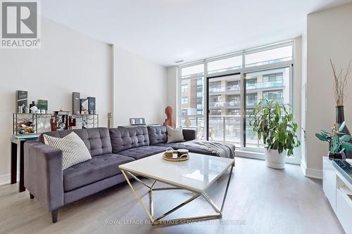 135 - 1575 Lakeshore Road W, Mississauga, ON - Indoor Photo Showing Living Room