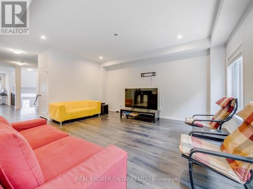 326 Moorland Crescent, Kitchener, ON - Indoor Photo Showing Living Room