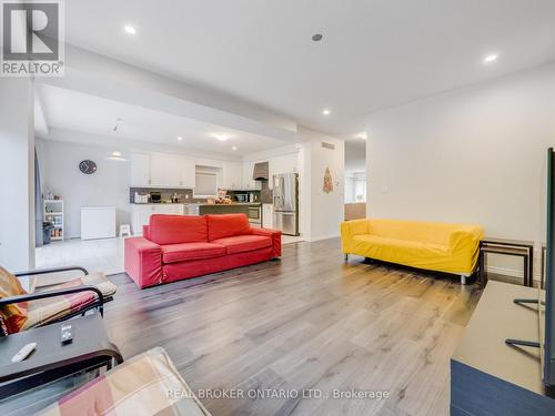 326 Moorland Crescent, Kitchener, ON - Indoor Photo Showing Living Room