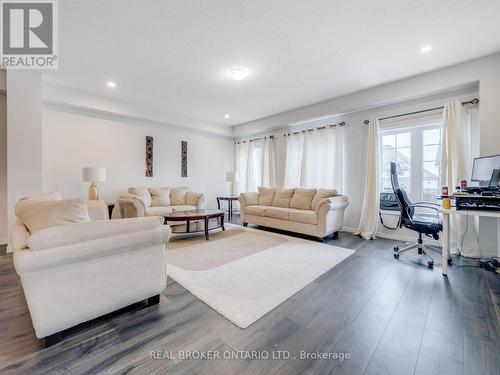 326 Moorland Crescent, Kitchener, ON - Indoor Photo Showing Living Room