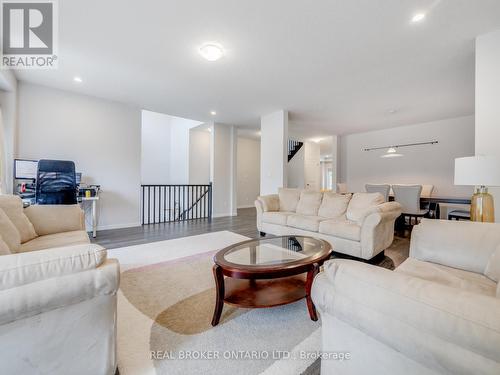 326 Moorland Crescent, Kitchener, ON - Indoor Photo Showing Living Room