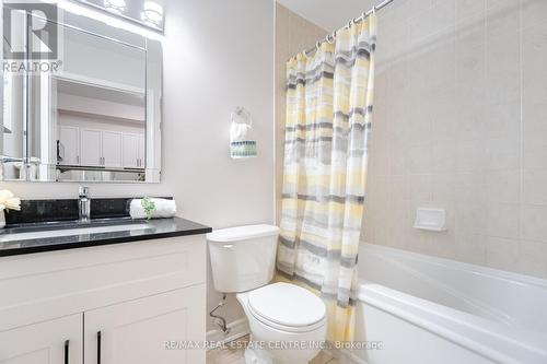 105 - 33 Elm Drive W, Mississauga, ON - Indoor Photo Showing Bathroom