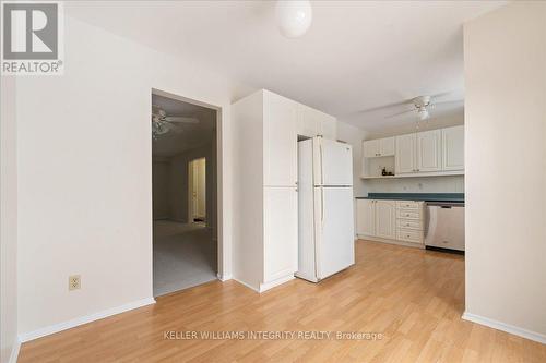 6244 Paddler Way, Ottawa, ON - Indoor Photo Showing Kitchen