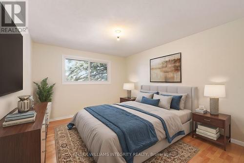 6244 Paddler Way, Ottawa, ON - Indoor Photo Showing Bedroom