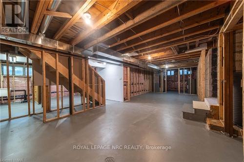 6611 O'Neil Street, Niagara Falls (206 - Stamford), ON - Indoor Photo Showing Basement