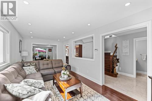 49 Farncomb Crescent, Clarington (Bowmanville), ON - Indoor Photo Showing Living Room