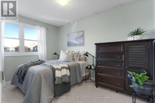 203 Lichen Crescent, Oshawa (Mclaughlin), ON - Indoor Photo Showing Bedroom