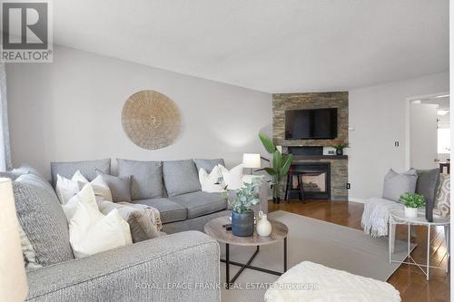 203 Lichen Crescent, Oshawa (Mclaughlin), ON - Indoor Photo Showing Living Room With Fireplace