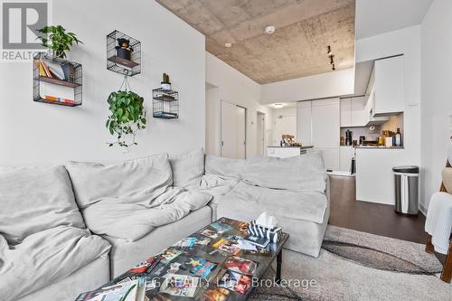 810 - 2720 Dundas Street W, Toronto (Junction Area), ON - Indoor