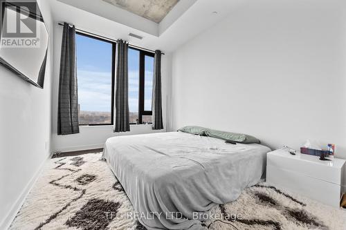 810 - 2720 Dundas Street W, Toronto (Junction Area), ON - Indoor Photo Showing Bedroom