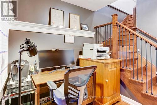 284 Burnett Avenue, Toronto, ON - Indoor