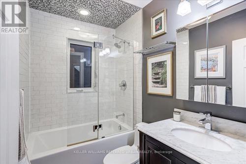 284 Burnett Avenue, Toronto, ON - Indoor Photo Showing Bathroom