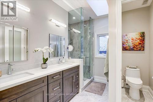 284 Burnett Avenue, Toronto, ON - Indoor Photo Showing Bathroom