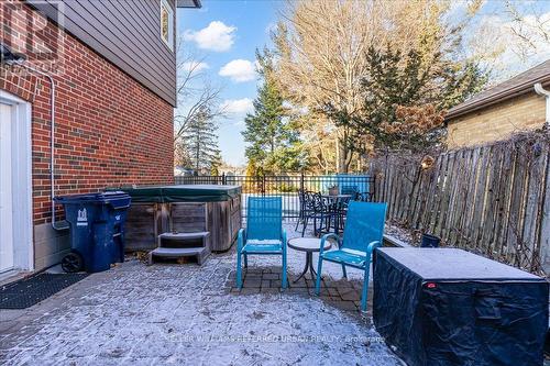 284 Burnett Avenue, Toronto, ON - Outdoor