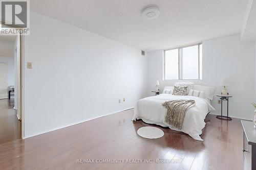 1104 - 120 Dundalk Drive, Toronto, ON - Indoor Photo Showing Bedroom