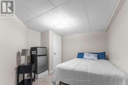 42 Blackwater Crescent, Toronto, ON - Indoor Photo Showing Bedroom