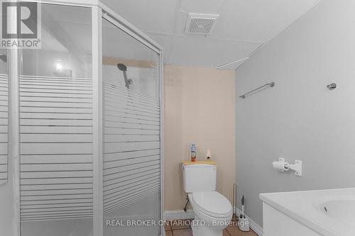 42 Blackwater Crescent, Toronto, ON - Indoor Photo Showing Bathroom