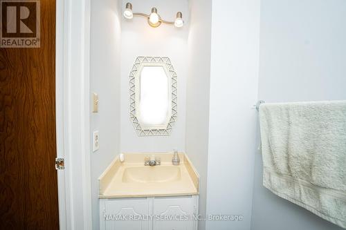 133 Murray St Street E, Brampton, ON - Indoor Photo Showing Bathroom