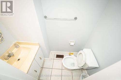 133 Murray St Street E, Brampton, ON - Indoor Photo Showing Bathroom