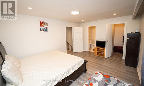 133 Murray St Street E, Brampton, ON - Indoor Photo Showing Bedroom