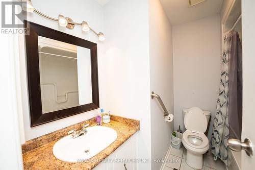 133 Murray St Street E, Brampton, ON - Indoor Photo Showing Bathroom