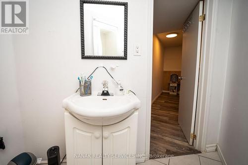 133 Murray St Street E, Brampton, ON - Indoor Photo Showing Bathroom