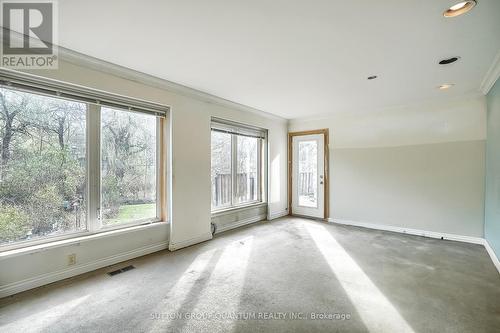 1340 Contour Drive, Mississauga, ON - Indoor Photo Showing Other Room