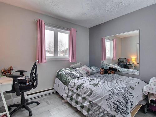 Bedroom - 208 Rue Gilbert, Saint-Joseph-De-Beauce, QC - Indoor Photo Showing Bedroom