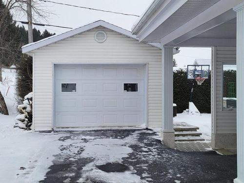 Garage - 208 Rue Gilbert, Saint-Joseph-De-Beauce, QC - Outdoor With Exterior