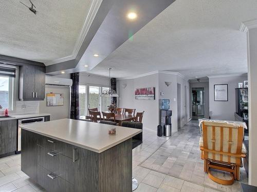 Overall view - 208 Rue Gilbert, Saint-Joseph-De-Beauce, QC - Indoor Photo Showing Kitchen